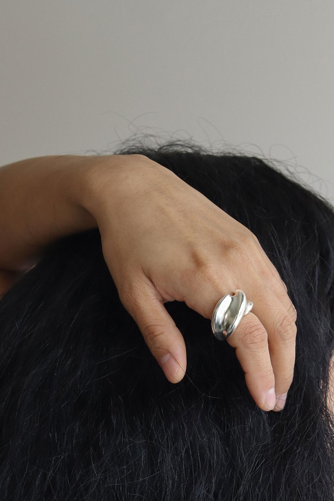 Petal ring