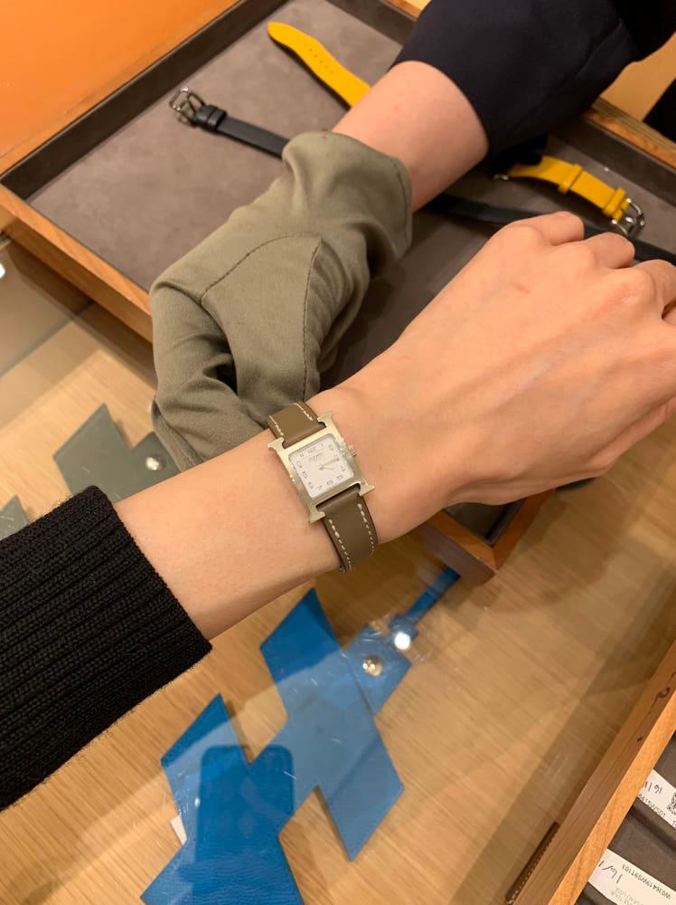 HERMES 에르메스 H아워 여성 시계 은장 21 x 21 mm (여러색상)