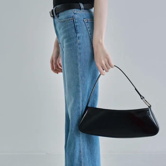 Oursaalty Glossy Leather Tote Bag / Black
