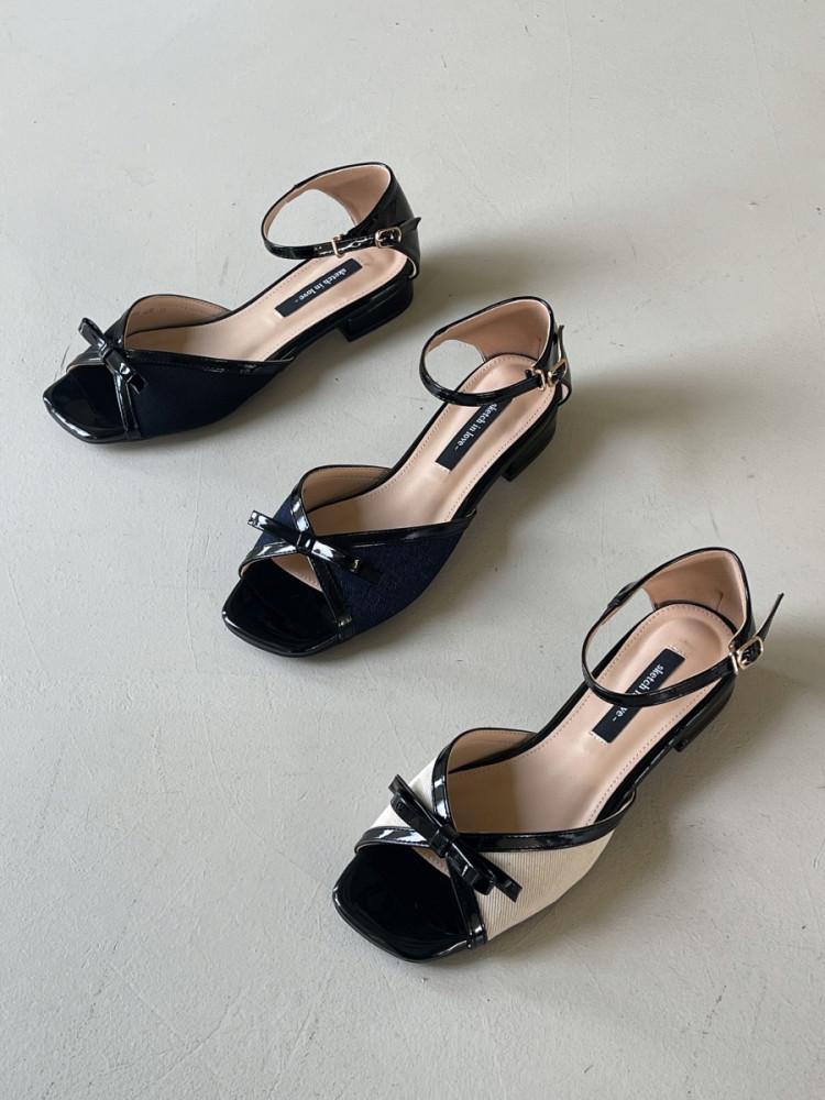 앤리 리본 스트랩 샌들