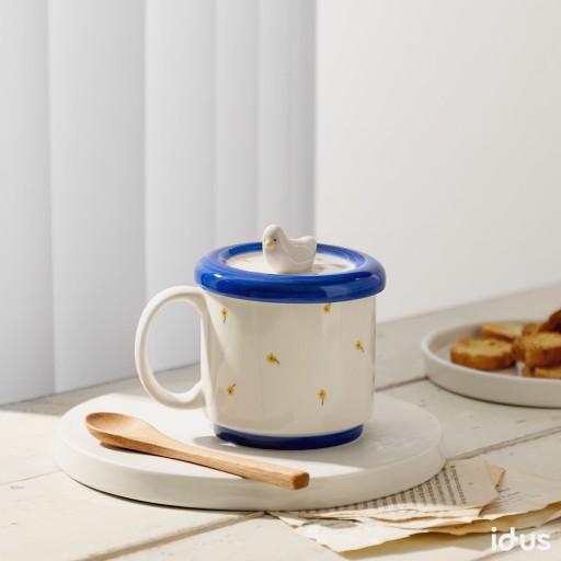 꽃봉오리 뚜껑 머그컵