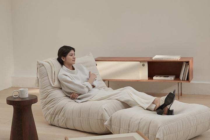 쿠폰가 151,050원 / Line 아쿠아텍스 1인용 소파 M/L+스툴선택