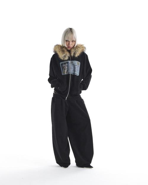 id card fur hooded zip up-black