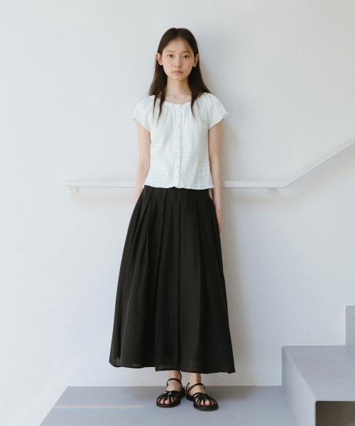 Breeze pleat long skirt