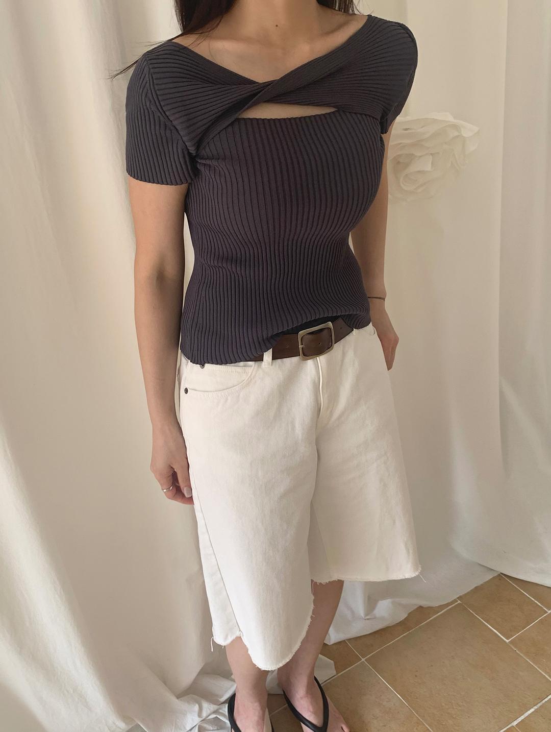 [40%] Twist Knit Top (Charcoal)