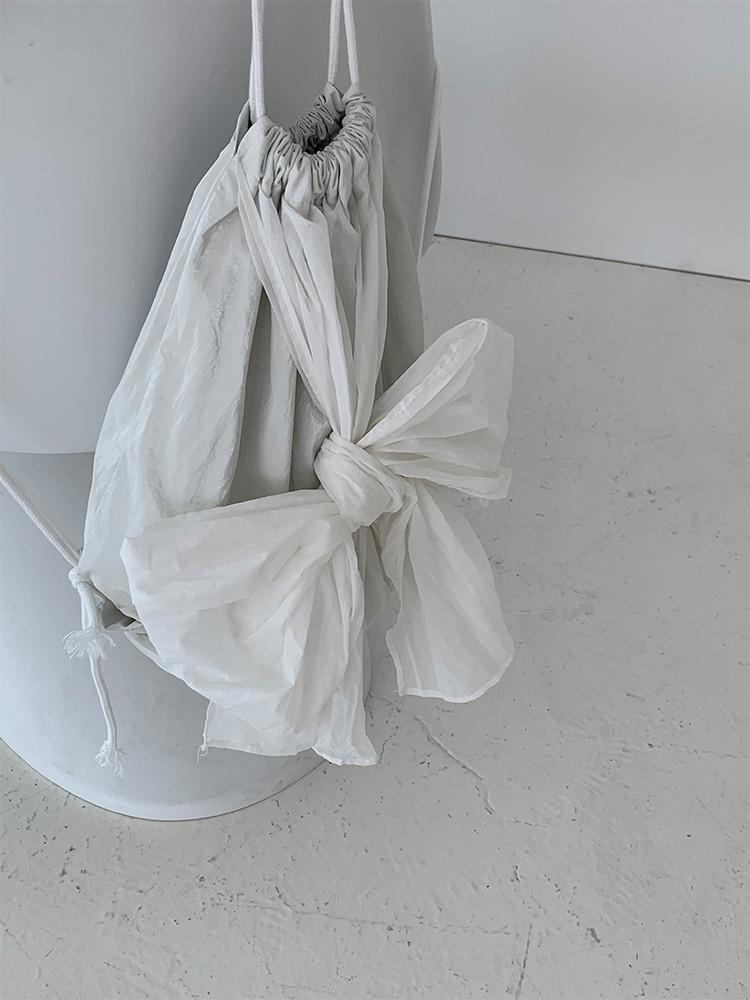 리본 스트링 복조리 나일론 글로시 가벼운 백팩