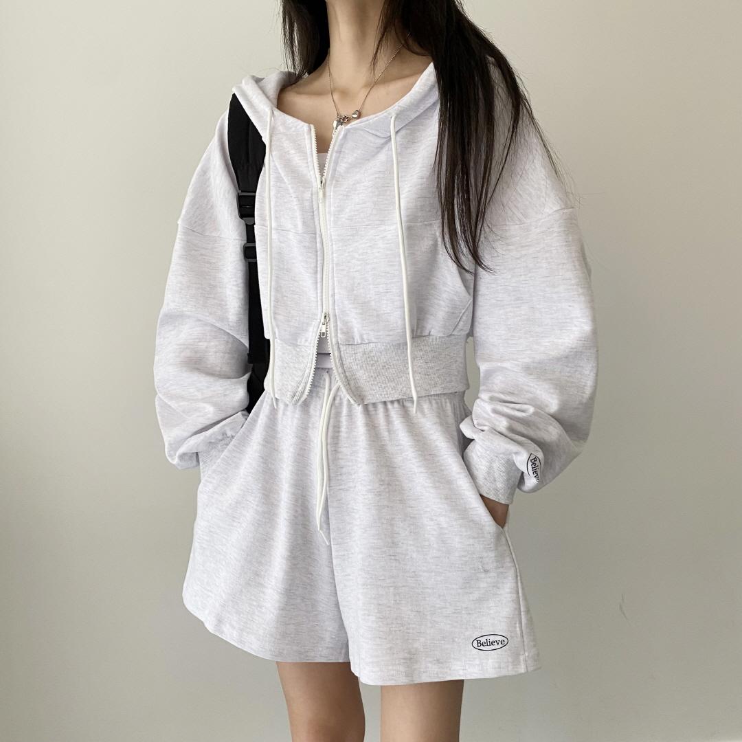 스윗라떼 [꾸안꾸/세트가격] 빌리브 레터링 후드집업 + 반바지 트레이닝세트 3color