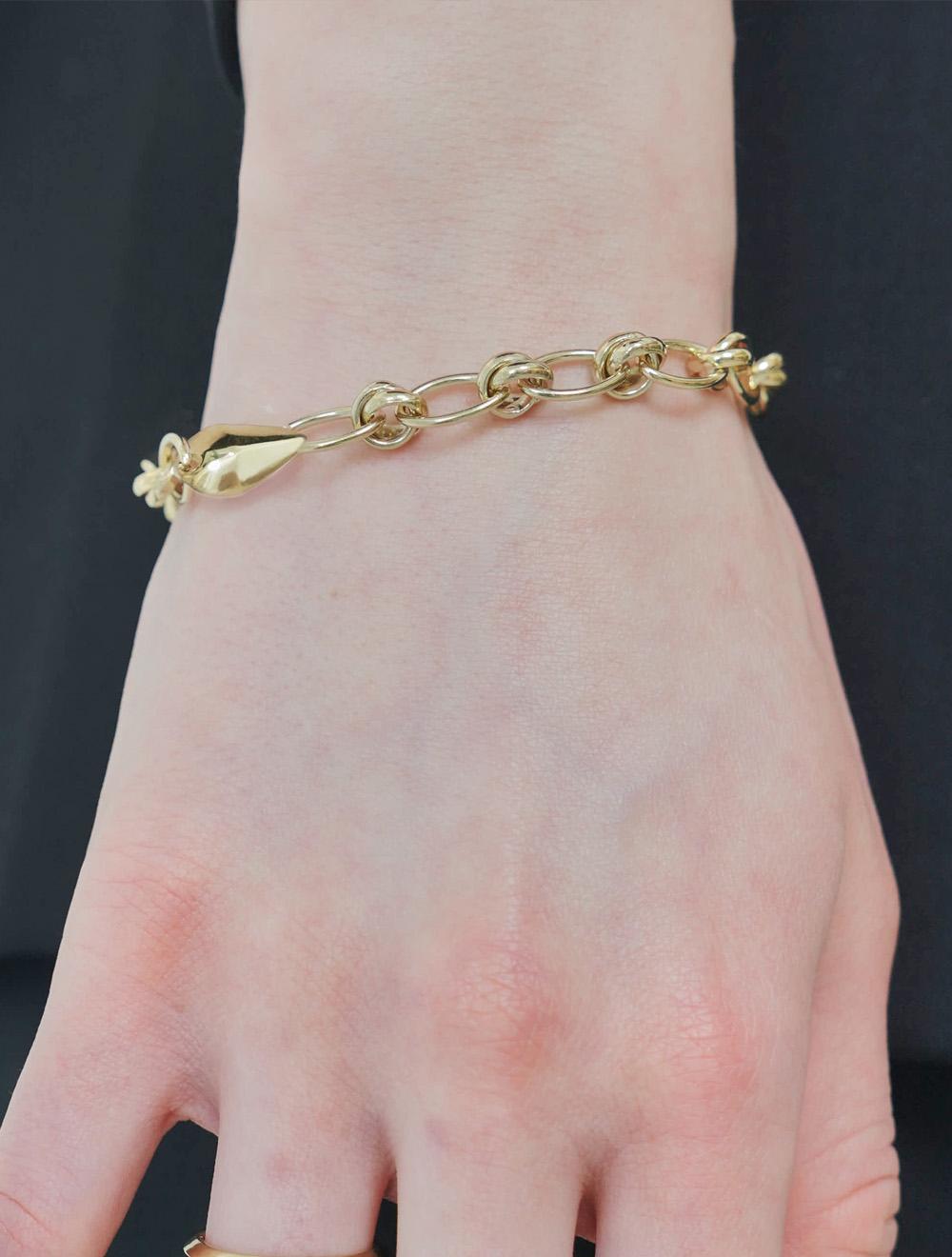 Drop_point hook bracelet(G)
