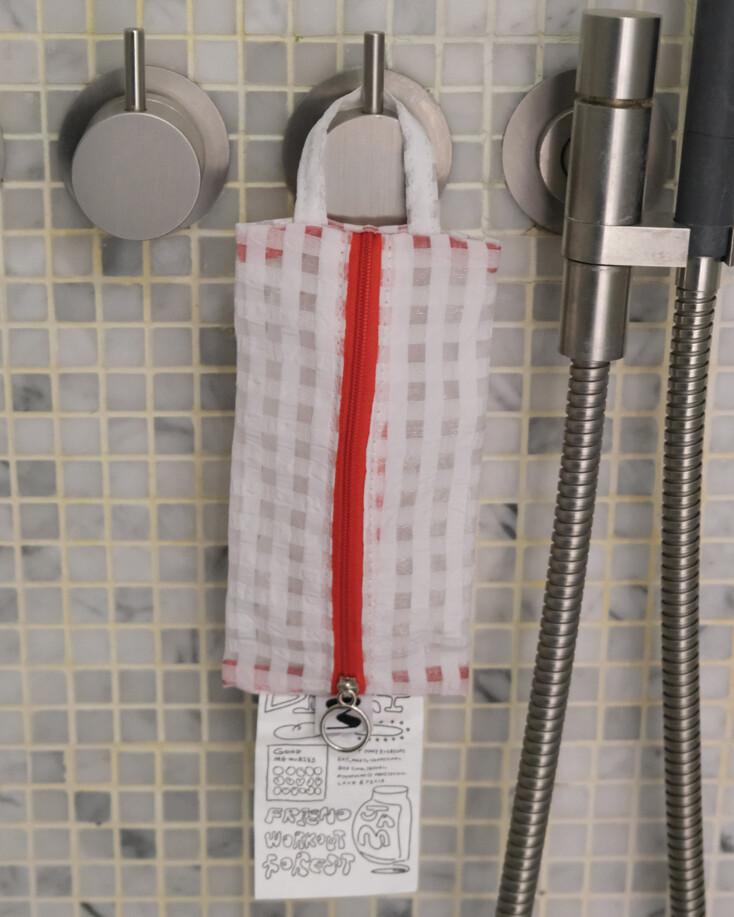 Glossy Cross Stripes_Pencil Case (White Strawberry)