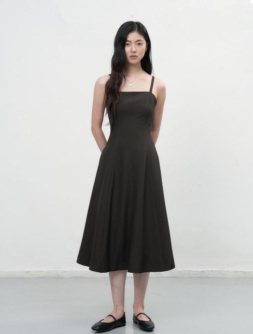 플레어 슬리브리스 롱 원피스 [BROWN] / WBE3L15504