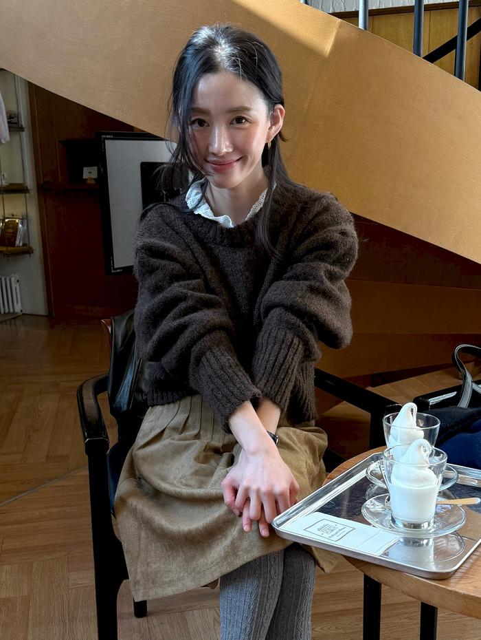 베네스 크롭 니트 *브라운