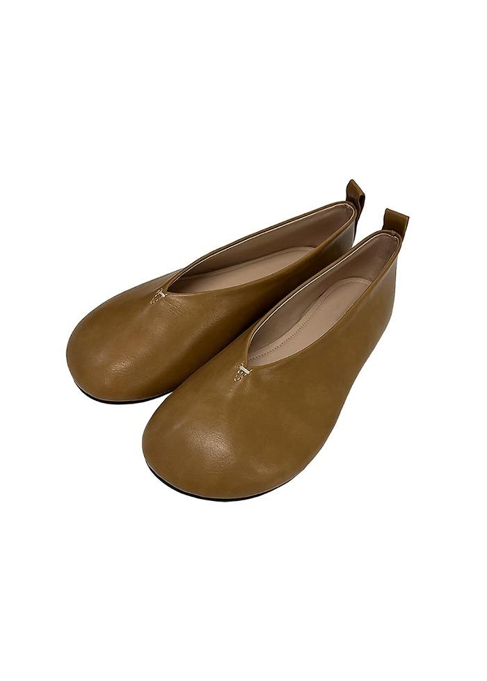 NO.180 BEIGE ROA FLAT