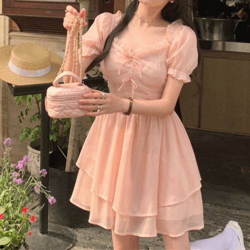 클로에랑 (핑크-M 당일발송) [바캉스룩/비치원피스] 스퀘어넥 프릴 리본 퍼프 반팔 캉캉 쉬폰 플레어 미니원피스  여름신상 방콕 하늘하늘 비치룩 바캉스룩 휴양지룩 여름 여행 휴가 파티룩 파티드레스