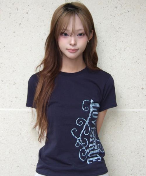 EL LUVISTRUE LOGO TEE(NAVY)