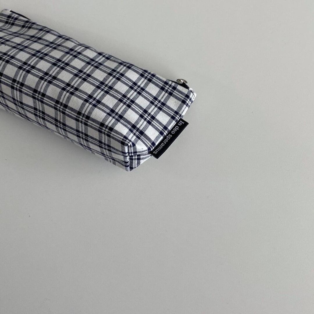 삼각 네이비 심플 체크 필통(Triangle navy simple check pencil case)