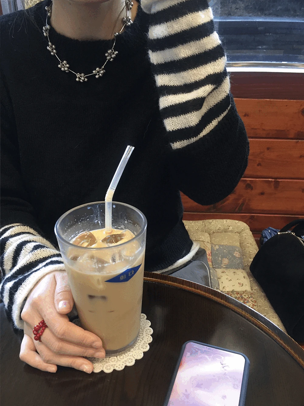 피터 루즈핏 배색 크롭 니트 (4c)