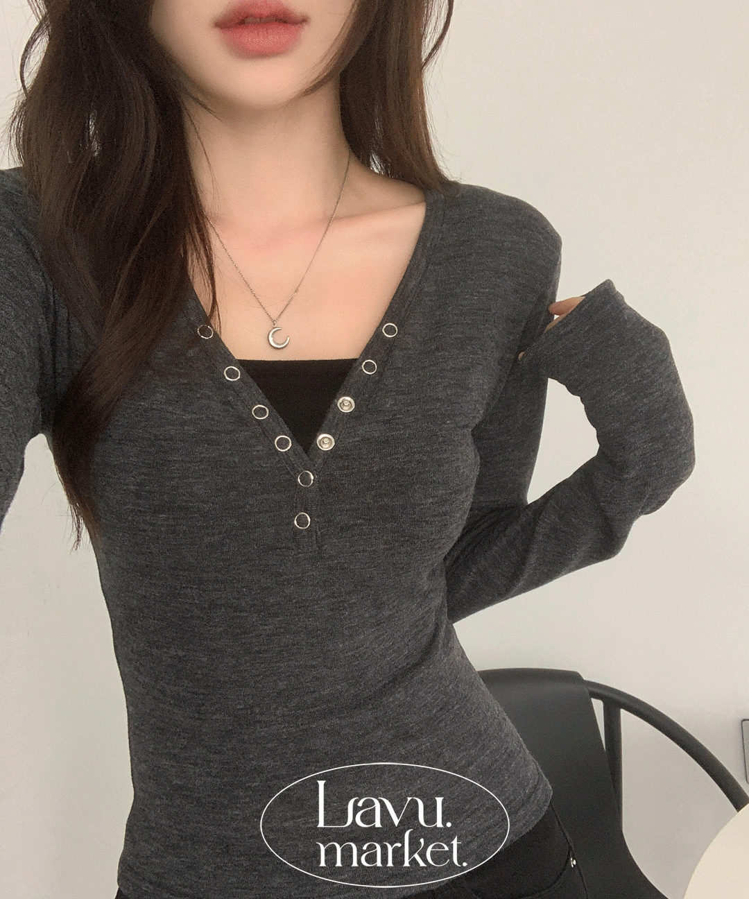 라뷰마켓 무드여신✨ 리얼 버튼 브이넥 슬림핏 긴팔티셔츠 4color [글램핏/레이어드긴팔/가을긴팔/브이넥긴팔/시스루/손등덮는]