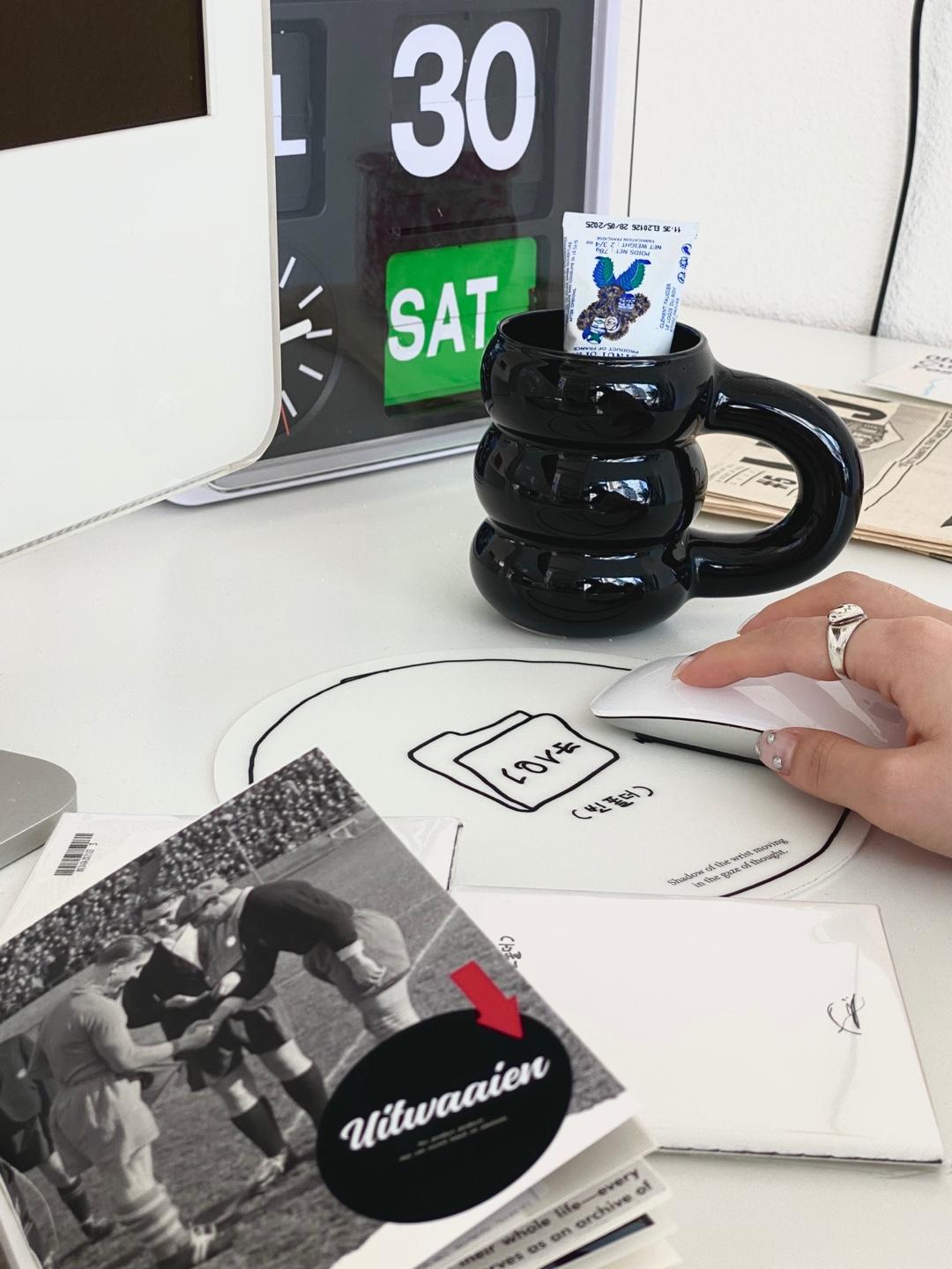 Uitwaaien 마우스패드