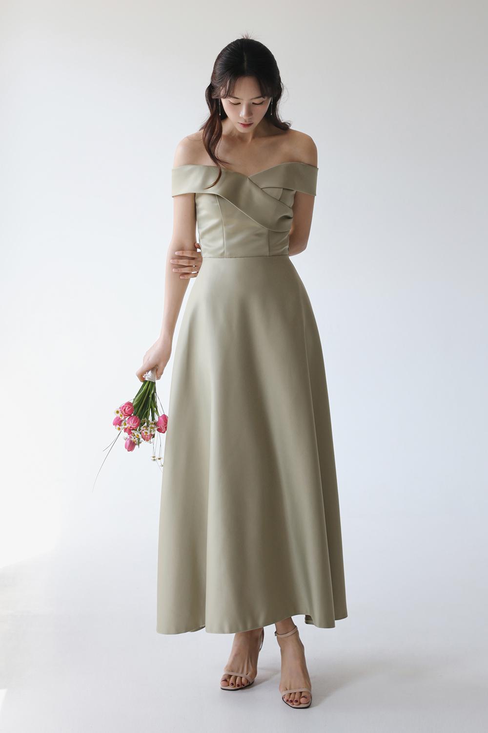 (시즌오프세일) 레이니 오프숄더 드레스 DRC0958