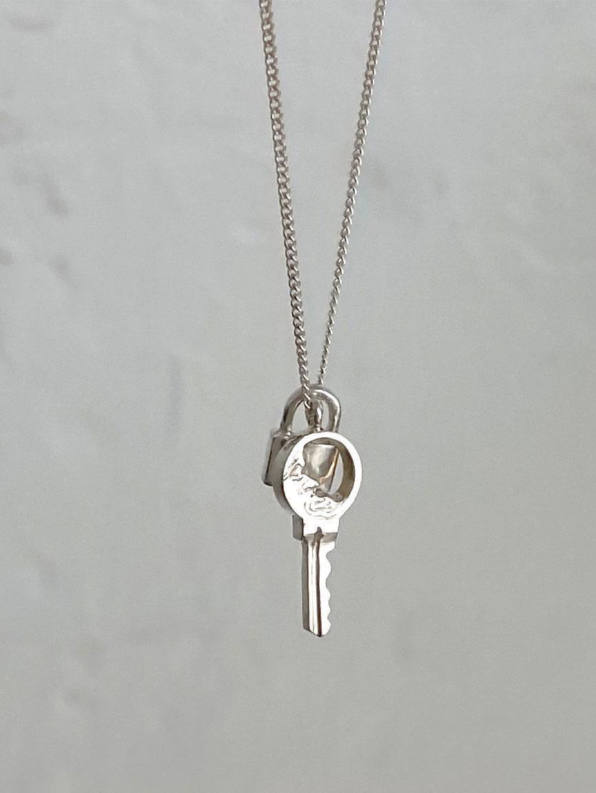 moonlight key&lock necklace set
