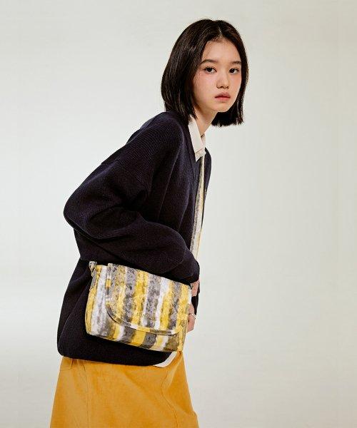 STUMPYNEE STRIPE FUR CROSS BAG_YELLOW