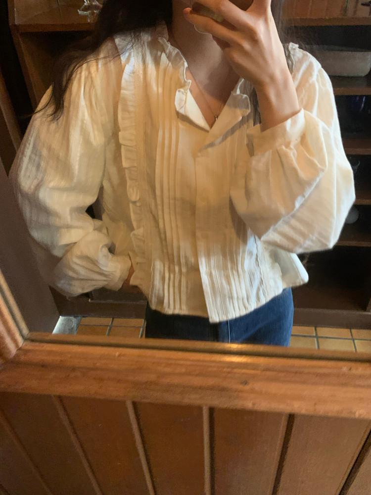 브런치 레이스 핀턱 크롭 블라우스