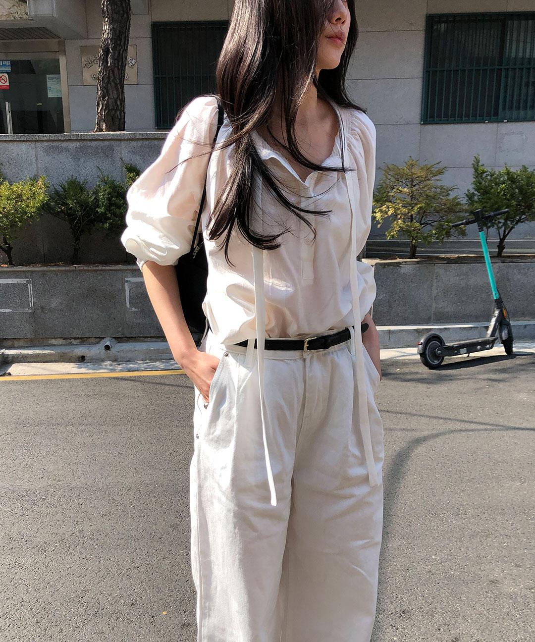 도슨 여성 봄 긴팔 스트링 셔링 루즈핏 여리핏 오픈 블라우스 (2Colors)