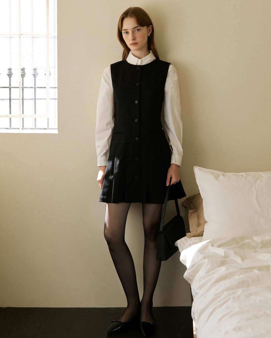 [S-1/13 예약발송] Classic lip pocket pleats mini dress - black