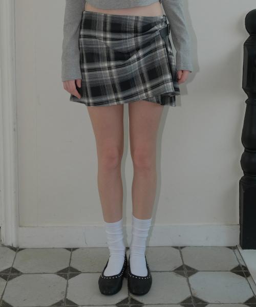 C CHECK BELTED MINI SKIRT_BLACK