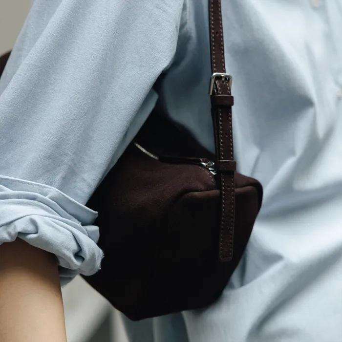 MELOU Shoulder Suede Cocoa