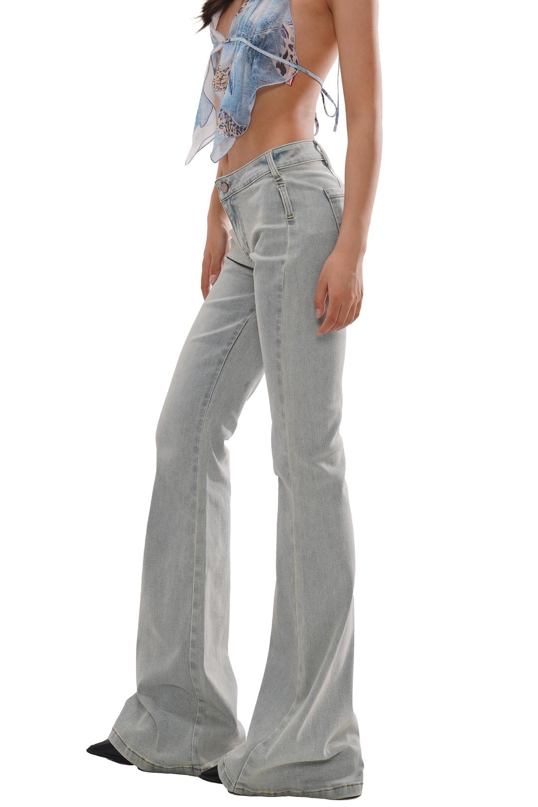 MID RISE FLARE JEANS - 25