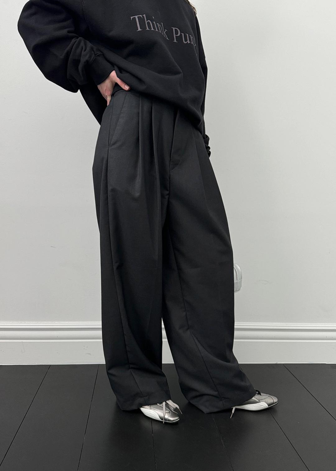 2-TUCK WIDE TROUSER [CHACOAL]