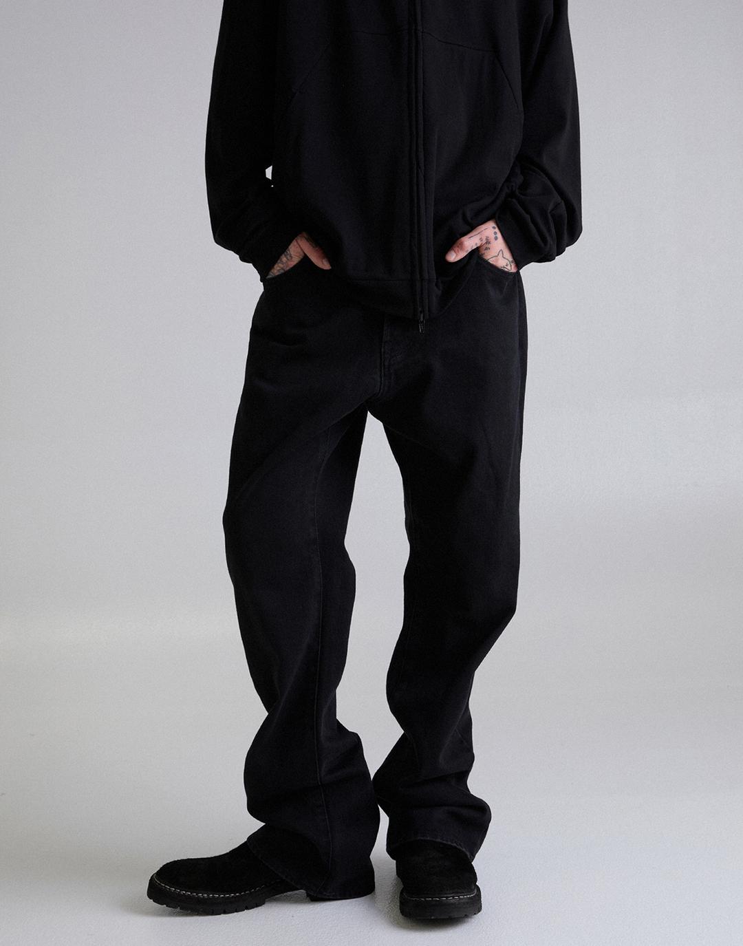 252 Relaxed Flare Denim Jeans (Faded Black)