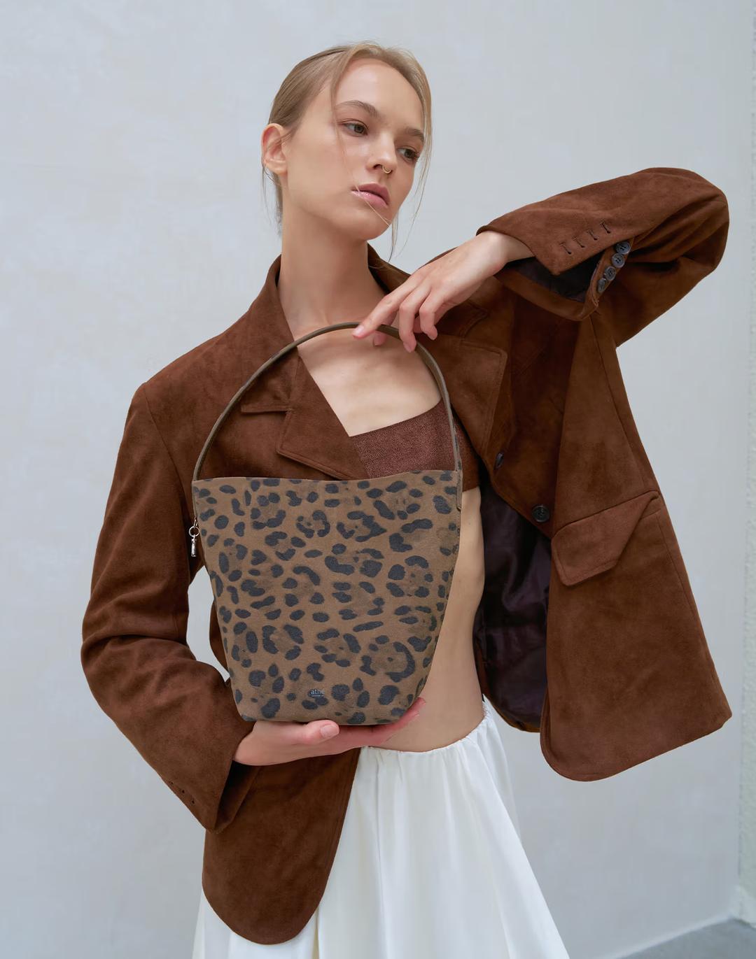 [PANIER] 브라운 레오파드 스웨이드 파니에 버킷백 S