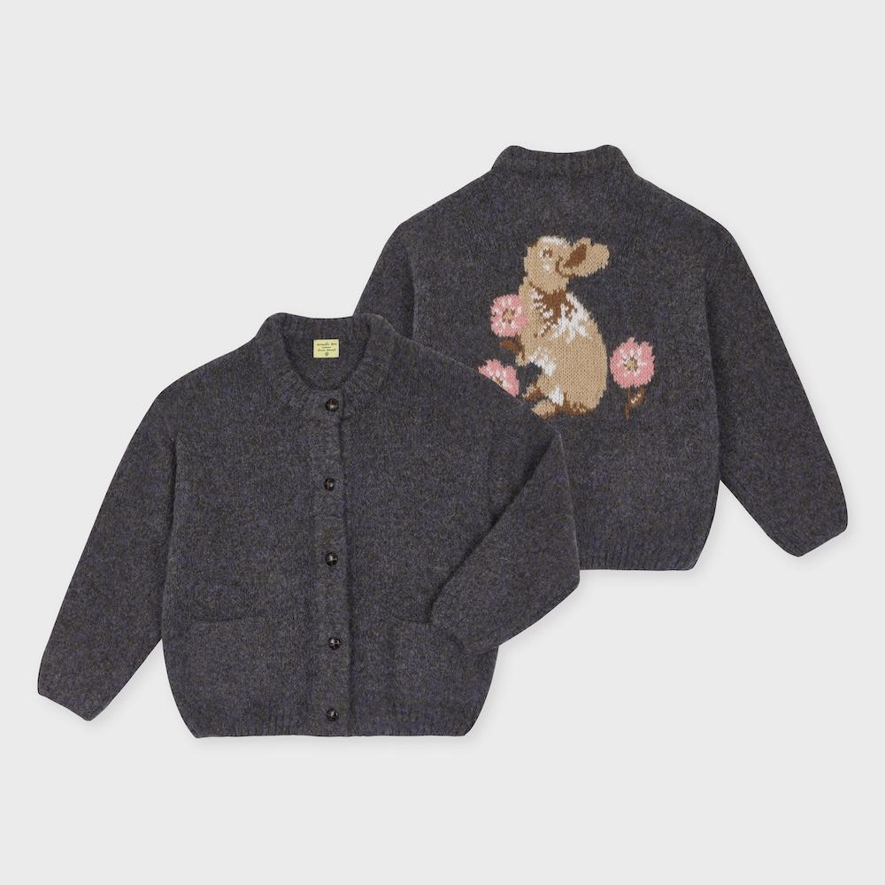 NAT heavy cardigan bunny in the garden brown