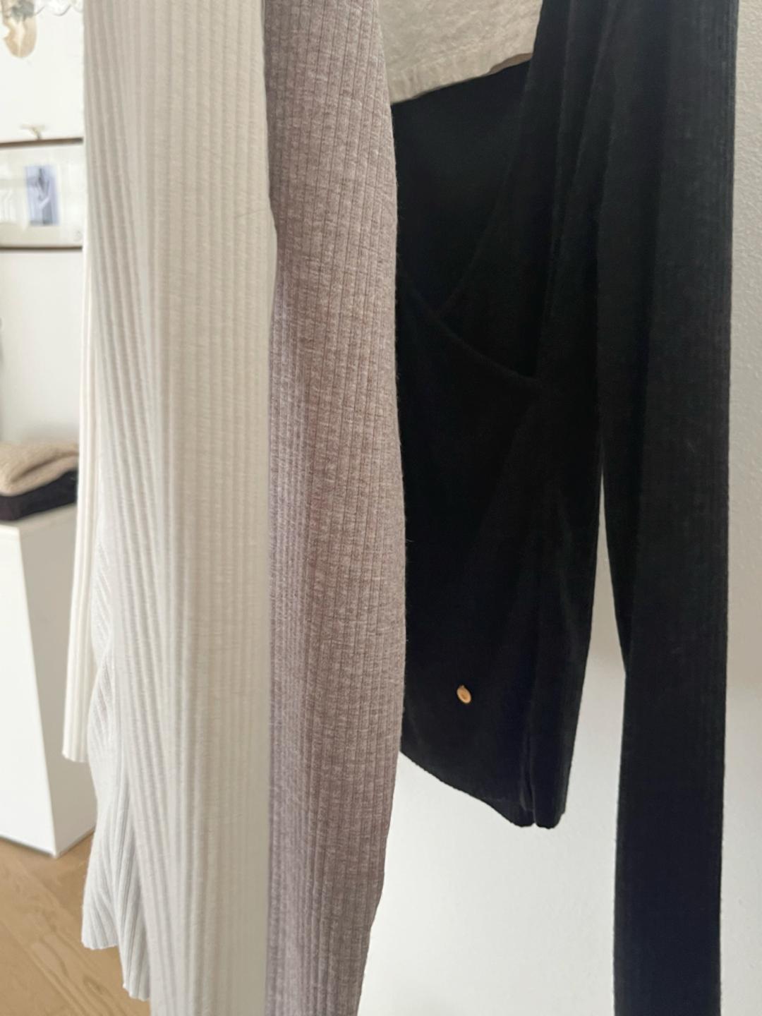 *INTHEVASE made* Mare Angora rap cardigan [3colors]