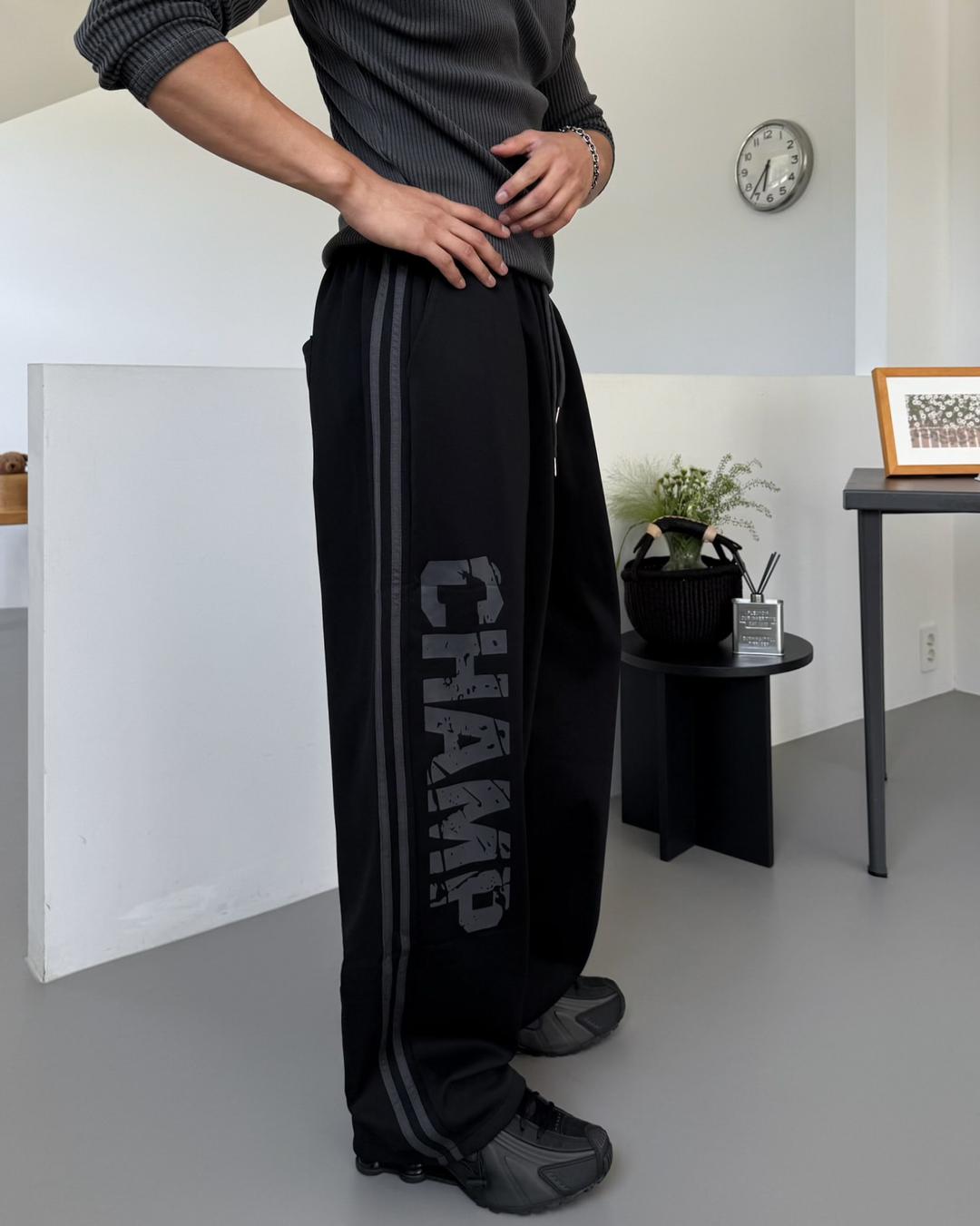 Cham 챔프 프린팅 사이드 트랙 와이드 팬츠