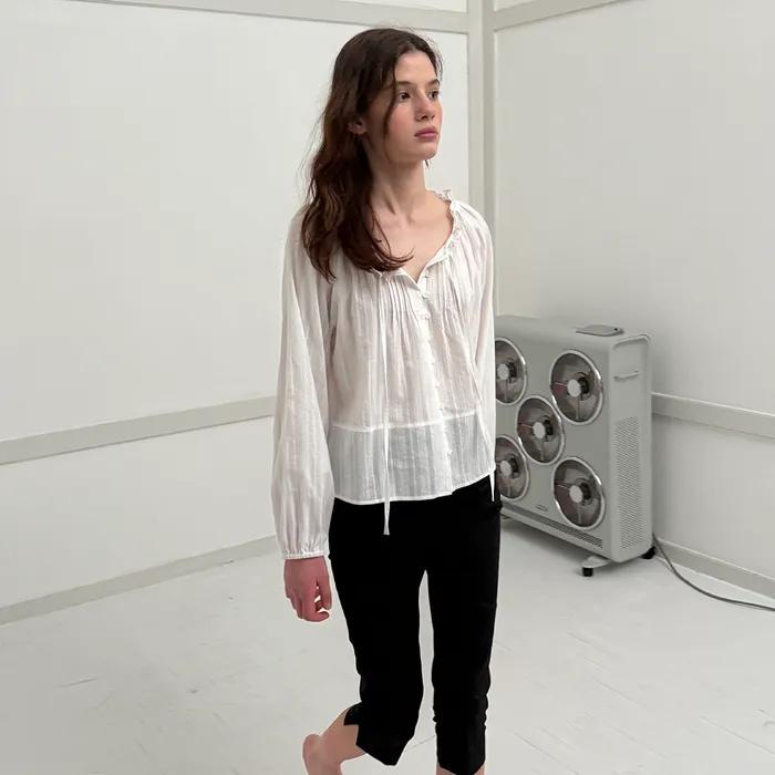 [14th] Frill Pintuck Blouse_White