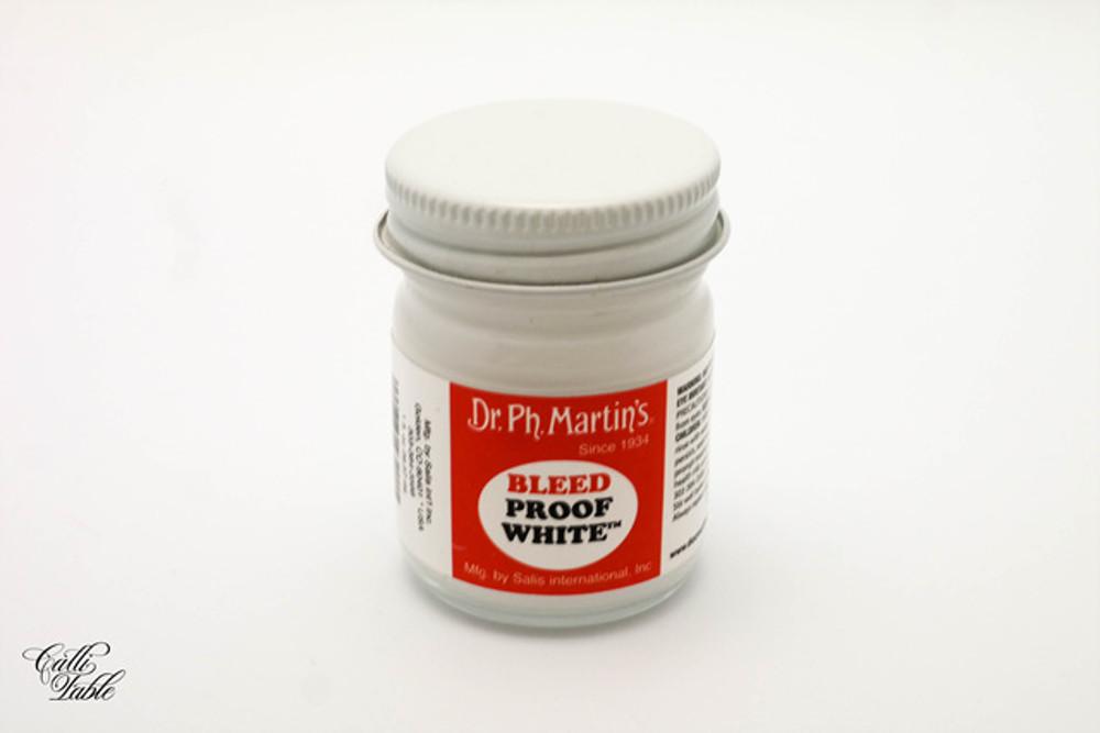 짙은색 종이용 흰색 불투명 잉크 닥터마틴 블리드프루프화이트