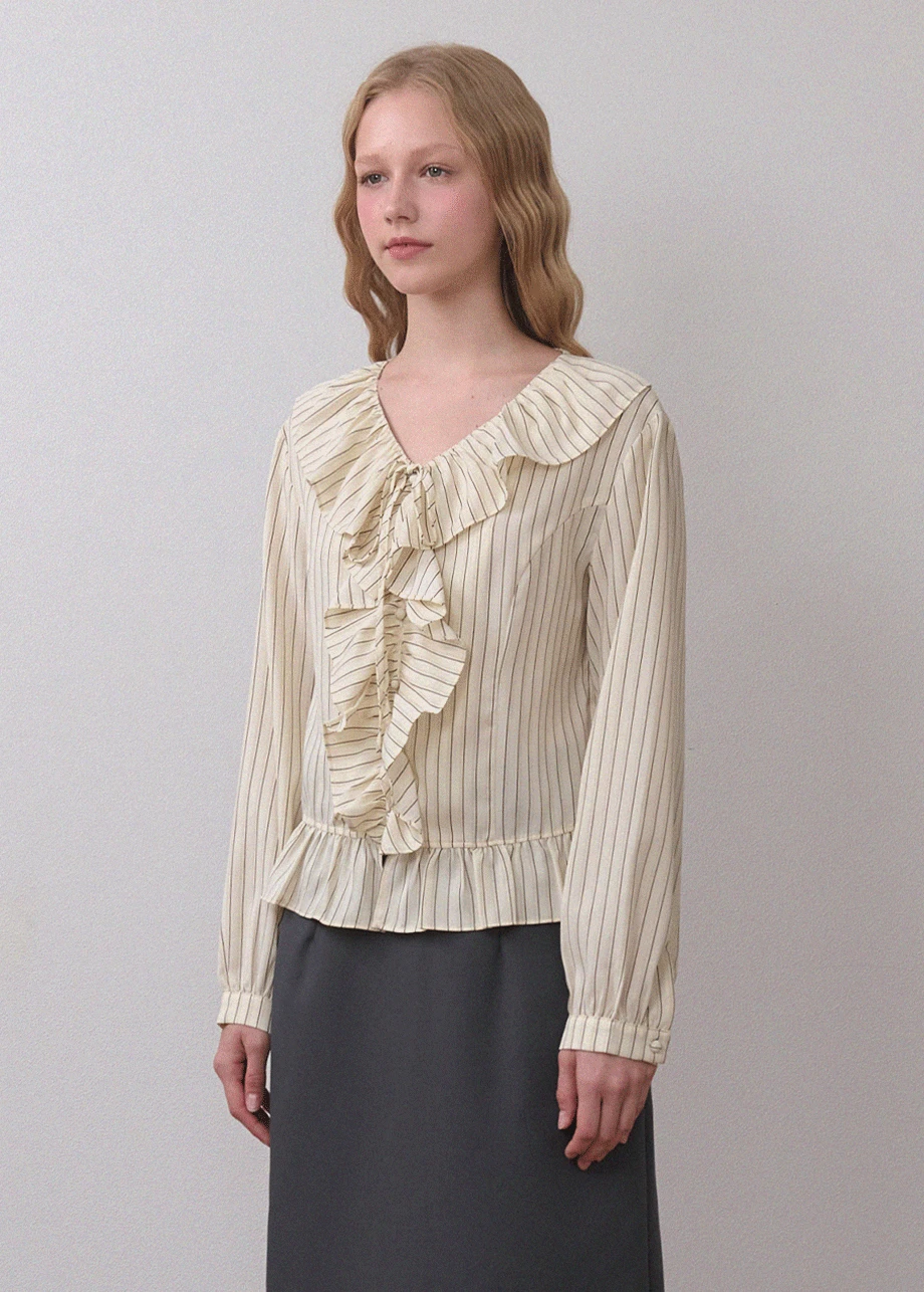 [44-120]  Bronte Ruffle Stripe Blouse  브론티 러플 스트라이프 블라우스 (봄-가을-데일리룩-데이트룩-출근룩-러블리룩-하객룩-격식룩-브이넥-빈티지-콩단추-프릴-블라우스-스트라이프-자체제작)