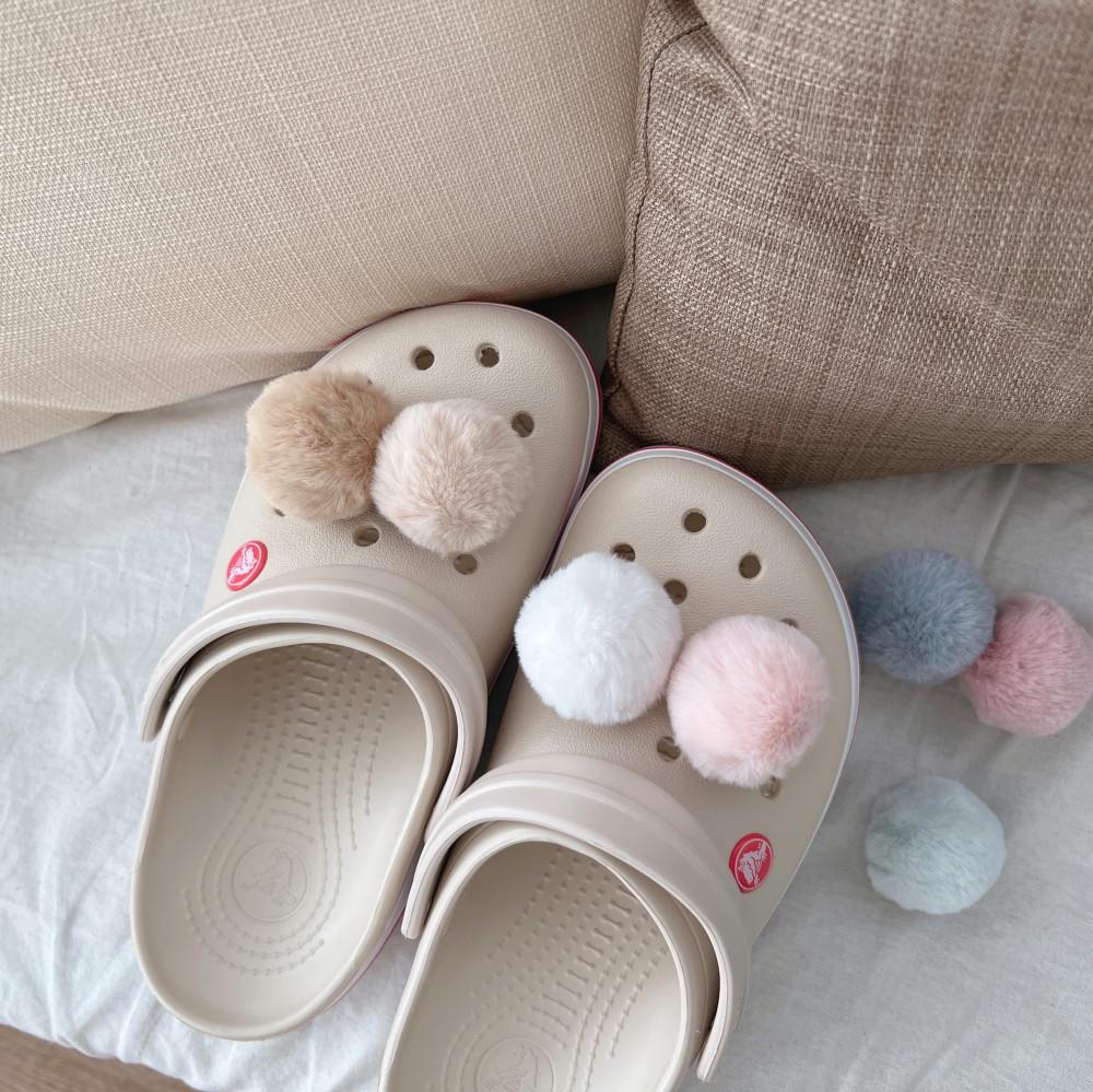 털 폼폼이 겨울 크록스 지비츠 호환 파츠 신발 악세사리 참