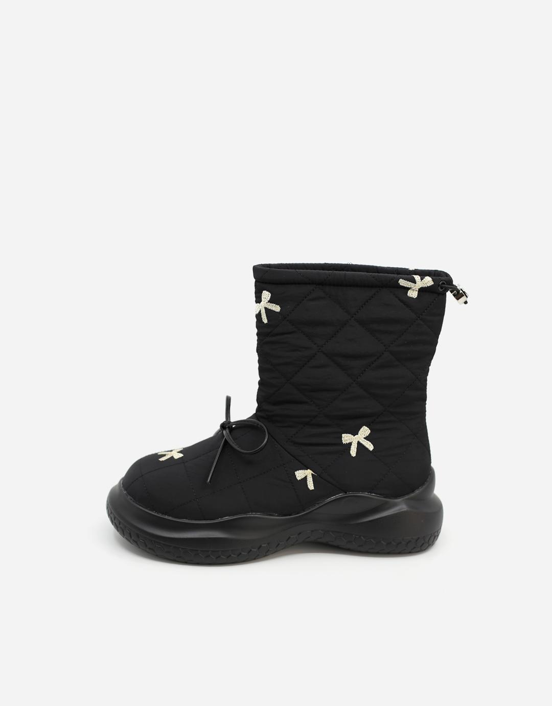 CHRISTMAS RIBBON BLACK PADDING BOOTS