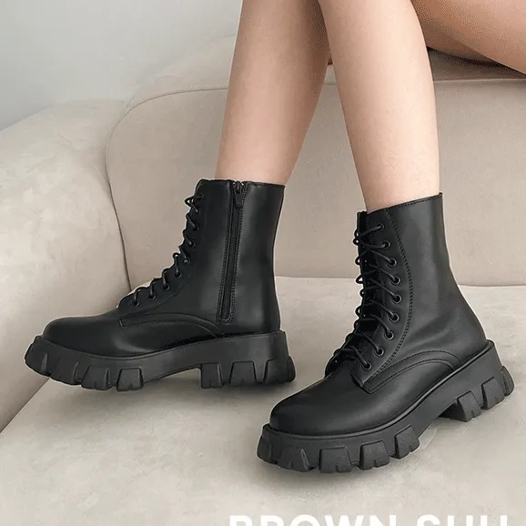 ❤당일배송❤ [~255mm] 셀디 레이스업 숏 통굽 워커 부츠