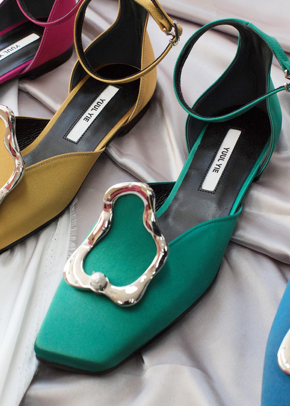 Oyster Sandals / YA8-S367 Green