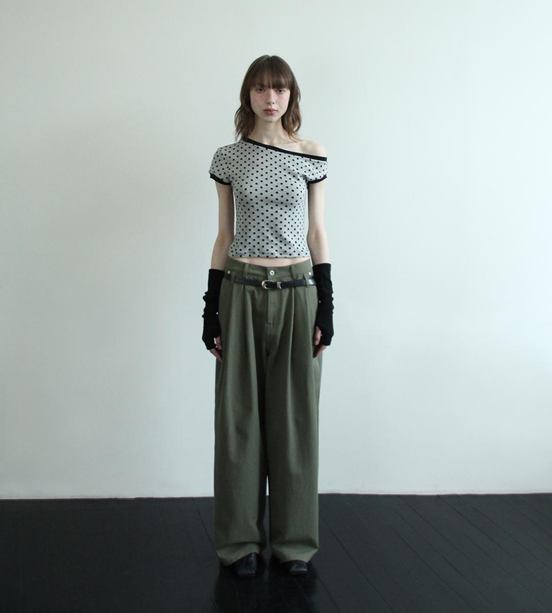 DOUBLE BELT PIN TUCK  WIDE PANTS (KHAKI)