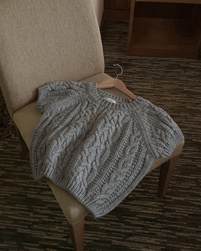 소솔마켓 [울60%] 큐브 꽈배기 반팔 니트 하객룩