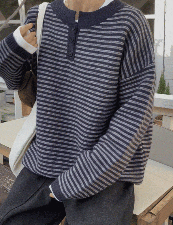 도톰 스트라이프 버튼 니트 (one color)