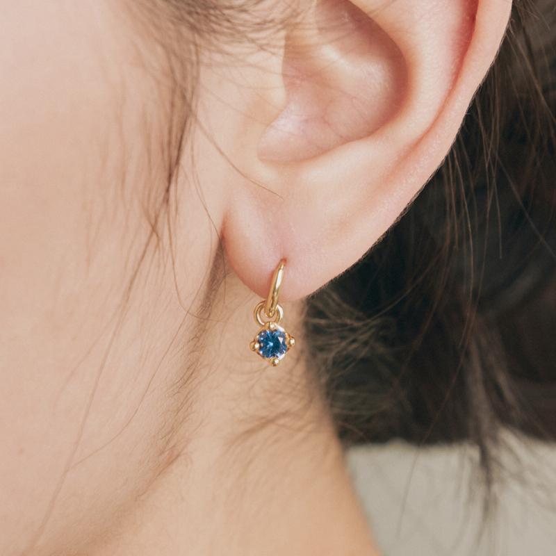 [첫구매 50%] 실버 컬러스톤 위아몬즈 원터치 귀걸이