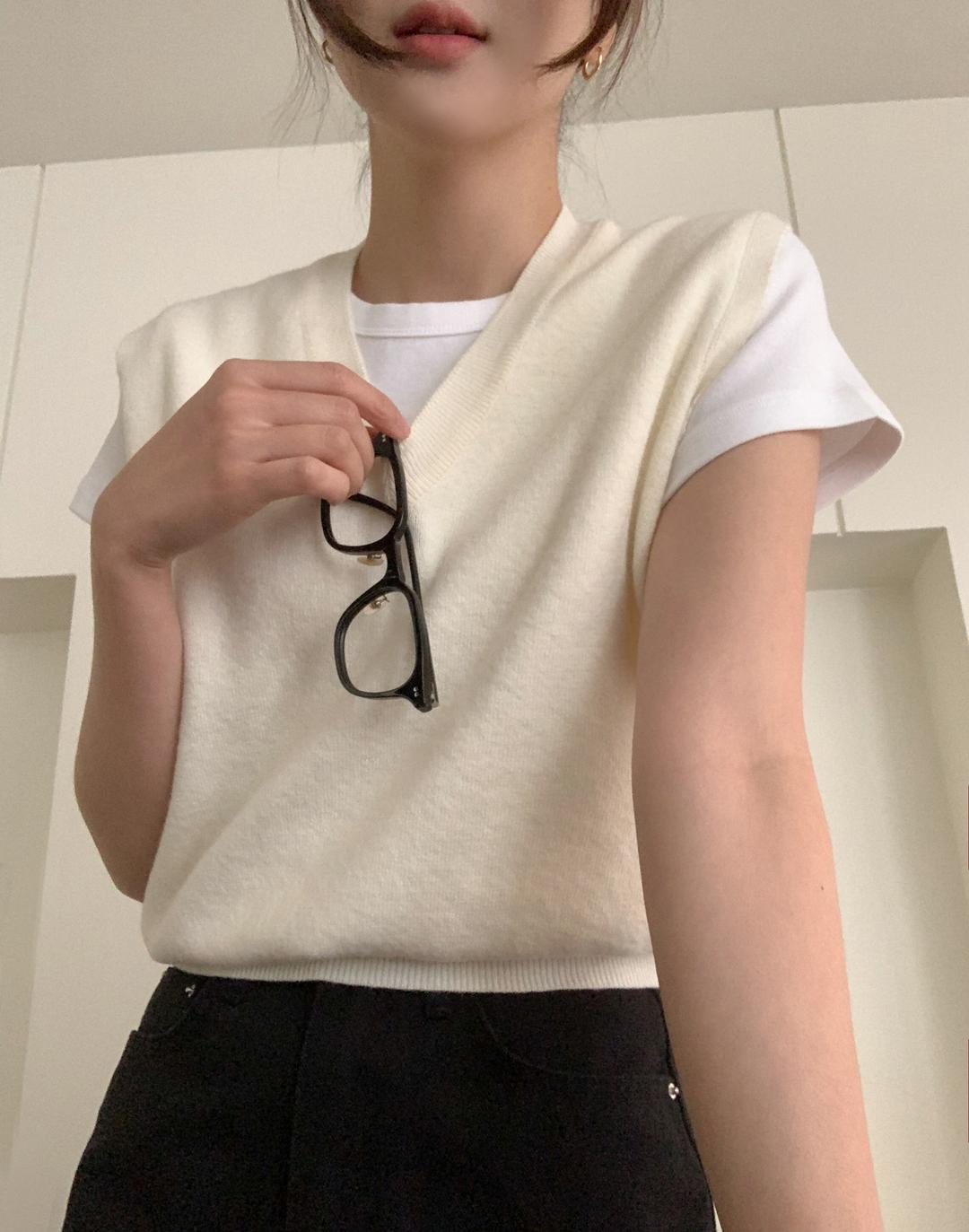 오브뮤트 [MADE/캐시미어+울/기획가] 코지 브이넥 니트 조끼