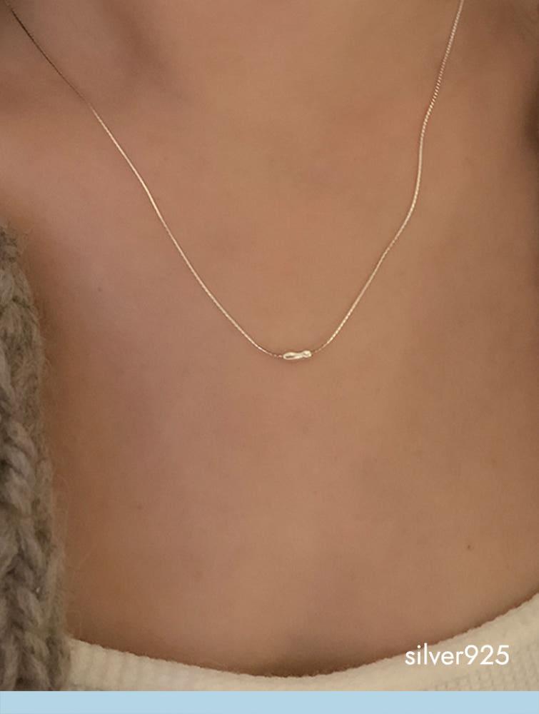 (모앳/목걸이) halo necklace (silver925) 실버 스톤 펜던트 심플네크리스